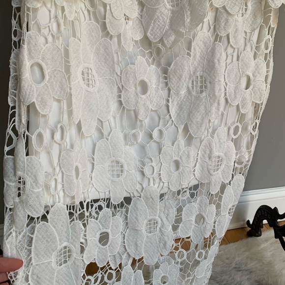 ASOS Missguided Frill White Lace Midi Dress - Picture 6 of 7